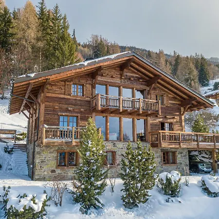 Valkyria Superbe Ski-in Ski-out 木屋 *